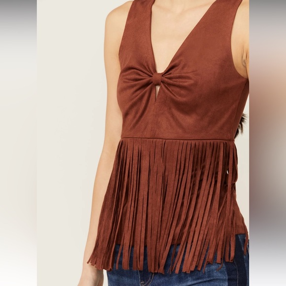 NWT//IDYLLWIND BROWN PENNINGTON FAUX SUEDE TWISTED FRINGE TOP - Picture 3 of 6